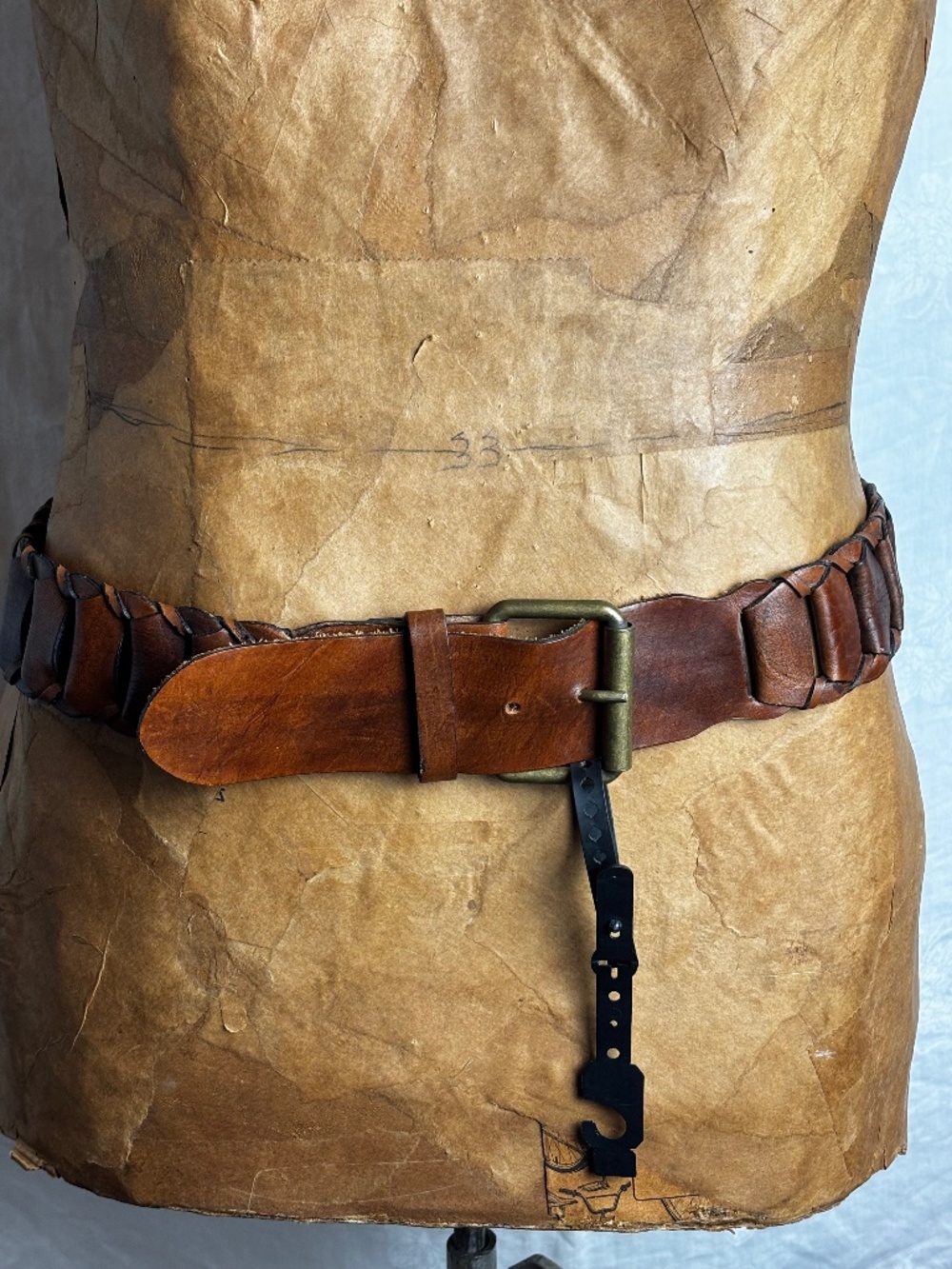 Daslu Leather Link Belt with Brass Hardware Sz. M